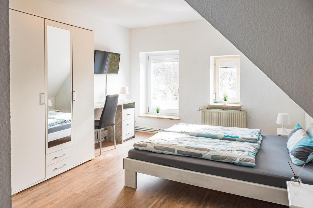 Lilie Inn Pension - 24 Stunden Check In Шнефердінген Екстер'єр фото